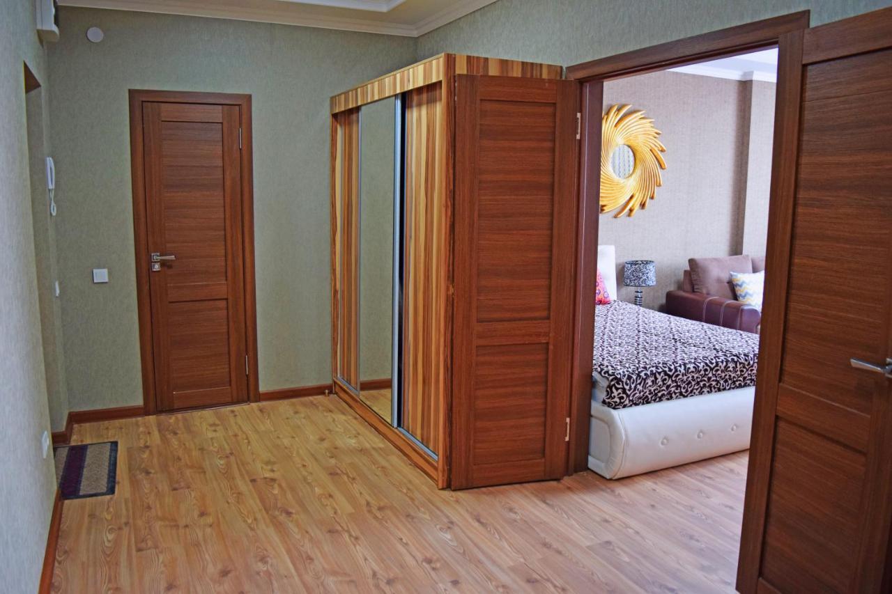 Sunny Apartment With Mountain View 비슈케크 외부 사진
